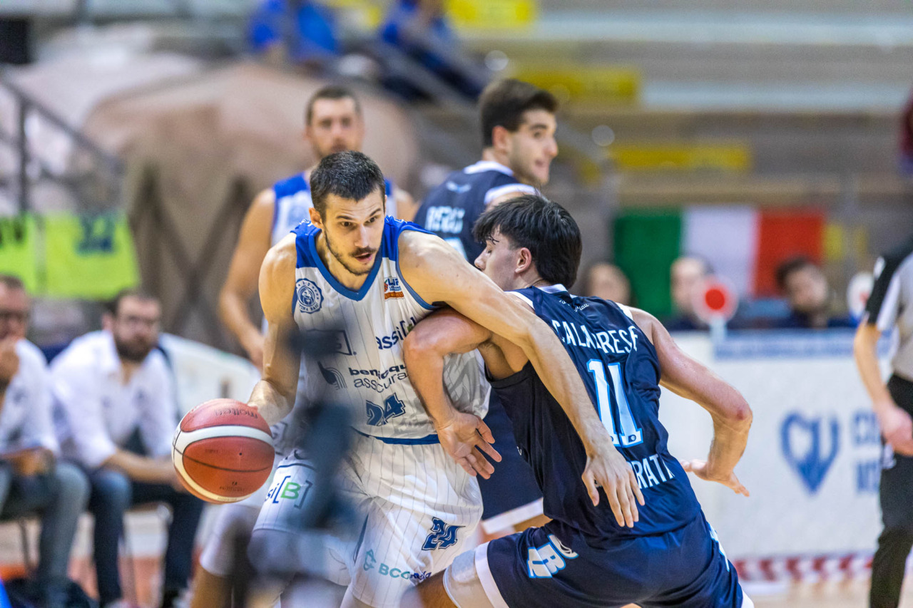 Benacquista Latina, banco di prova a Caserta