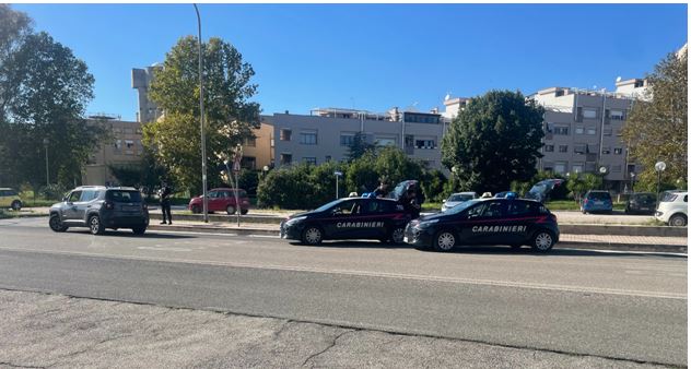 Sperona i carabinieri e fugge, arrestato l’autore: un uomo di 41 anni