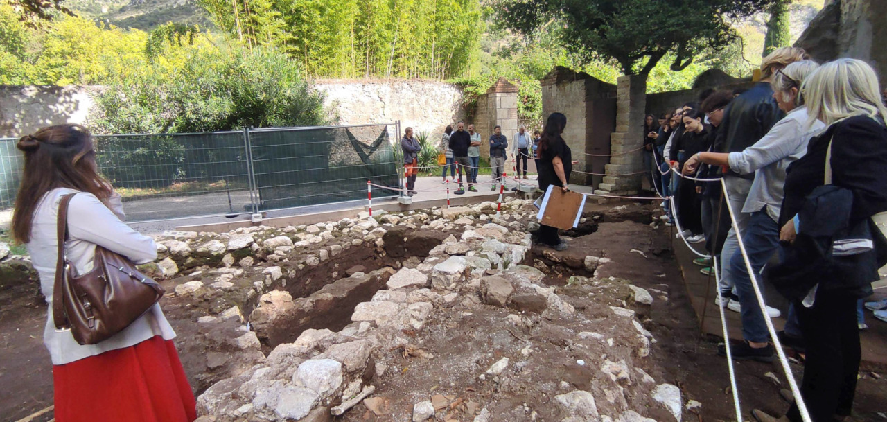 Orientamento archeologico, la visita degli studenti agli scavi di Tres Tabernae