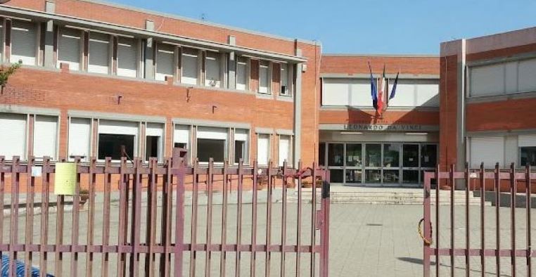 Riaperta la palestra della scuola “Da Vinci – Rodari”