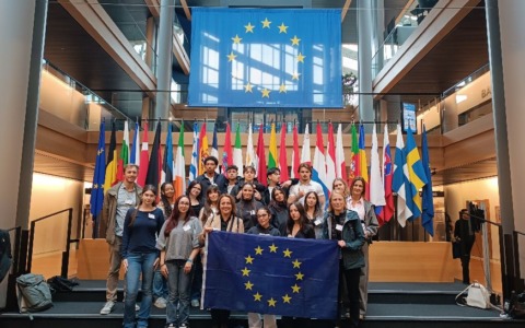 Gli studenti del Pacifici e De Magistris a Strasburgo