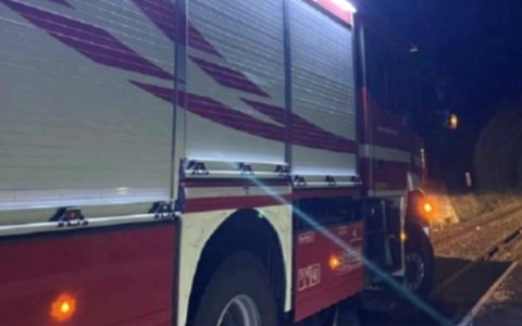 Uomo investito e ucciso da un mezzo dei Vigili del Fuoco