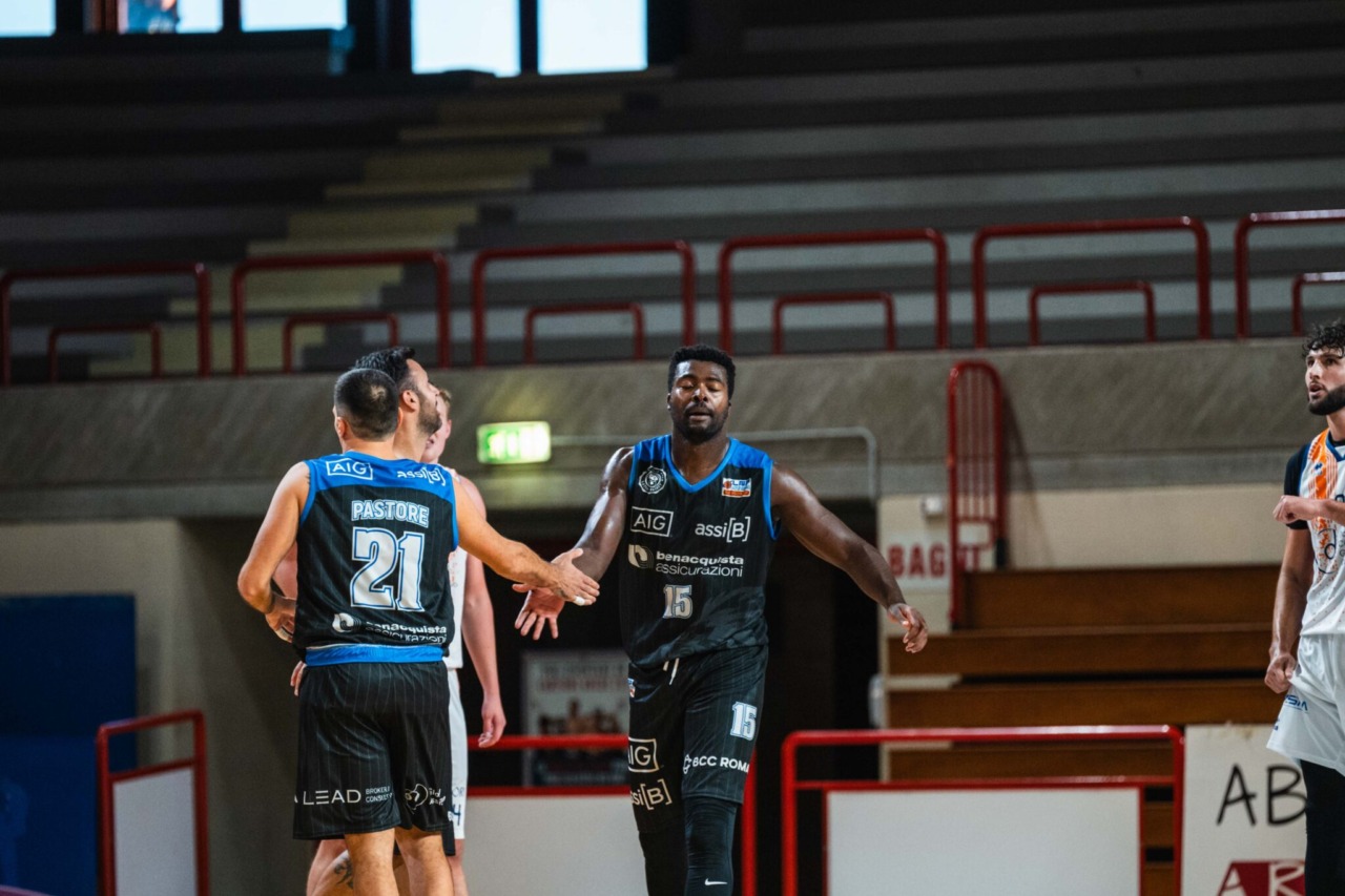 Benacquista Latina, a Chiusi per il poker