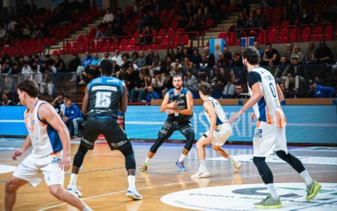 Momento d’oro per la Benacquista Latina