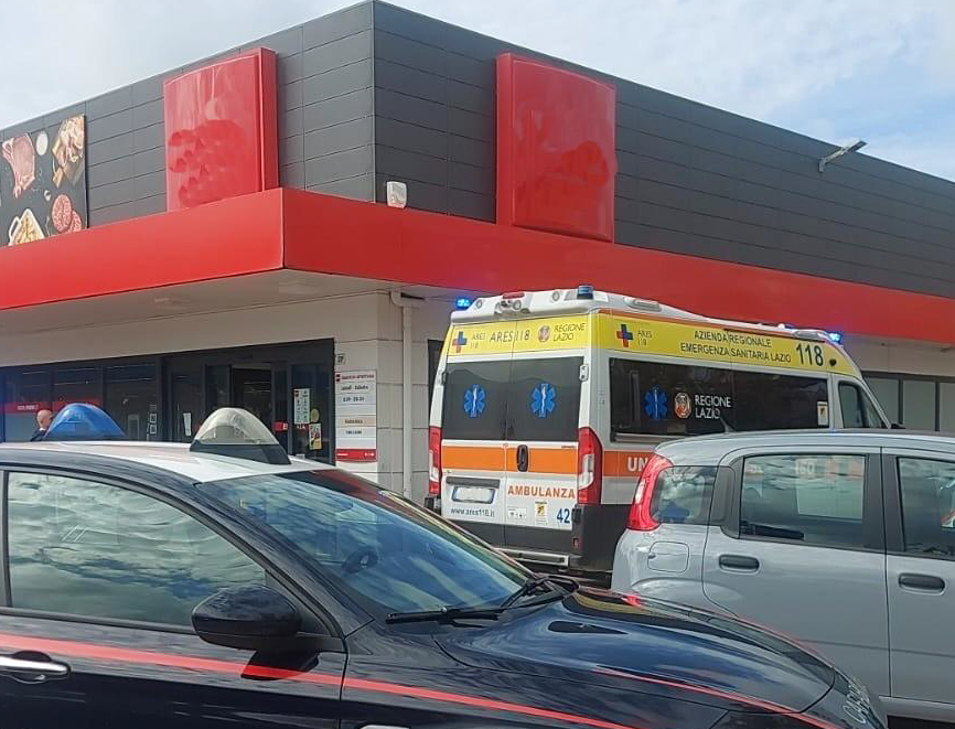 Furto e rapina nel supermercato, bloccato dal Comandante dei Carabinieri