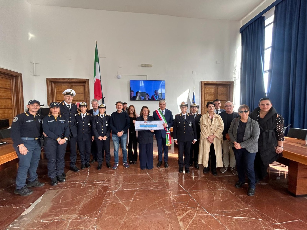 La Biblioteca della Legalità e una nuova auto per la Polizia Locale