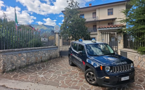 Pensionato minacciato ed aggredito, arrestato un 29enne