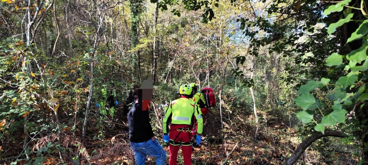 Incidente di caccia, grave un uomo