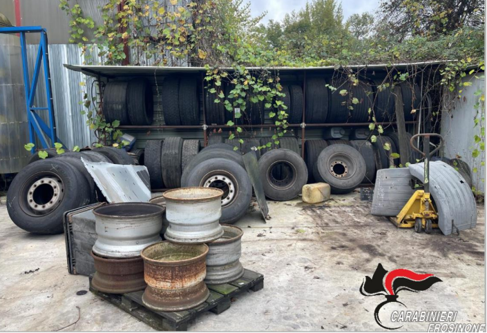 Scoperta un’autofficina abusiva, sequestrata un’area di 500 metri quadrati