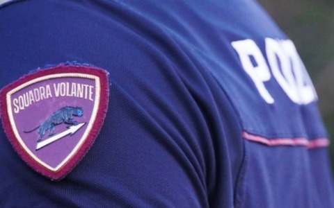 Spaccio di stupefacenti, arrestato pusher al casermone