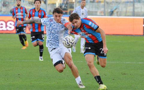 Altro gol subito a freddo, il Latina perde anche a Catania (1-0) e per Bruno si mette male