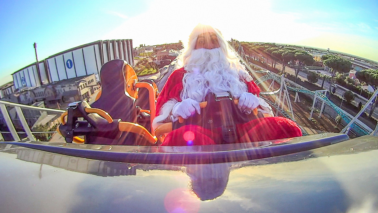 Santa Claus sulle montagne russe, la magia del Natale a Cinecittà World