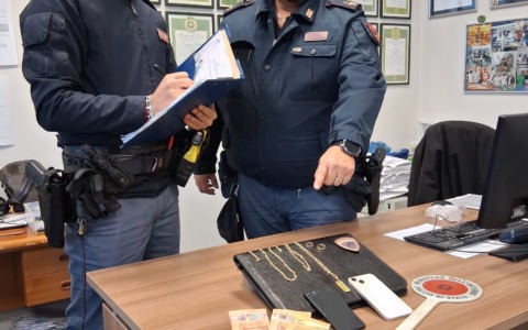 Finto Carabiniere truffava gli anziani, arrestato dalla Polizia