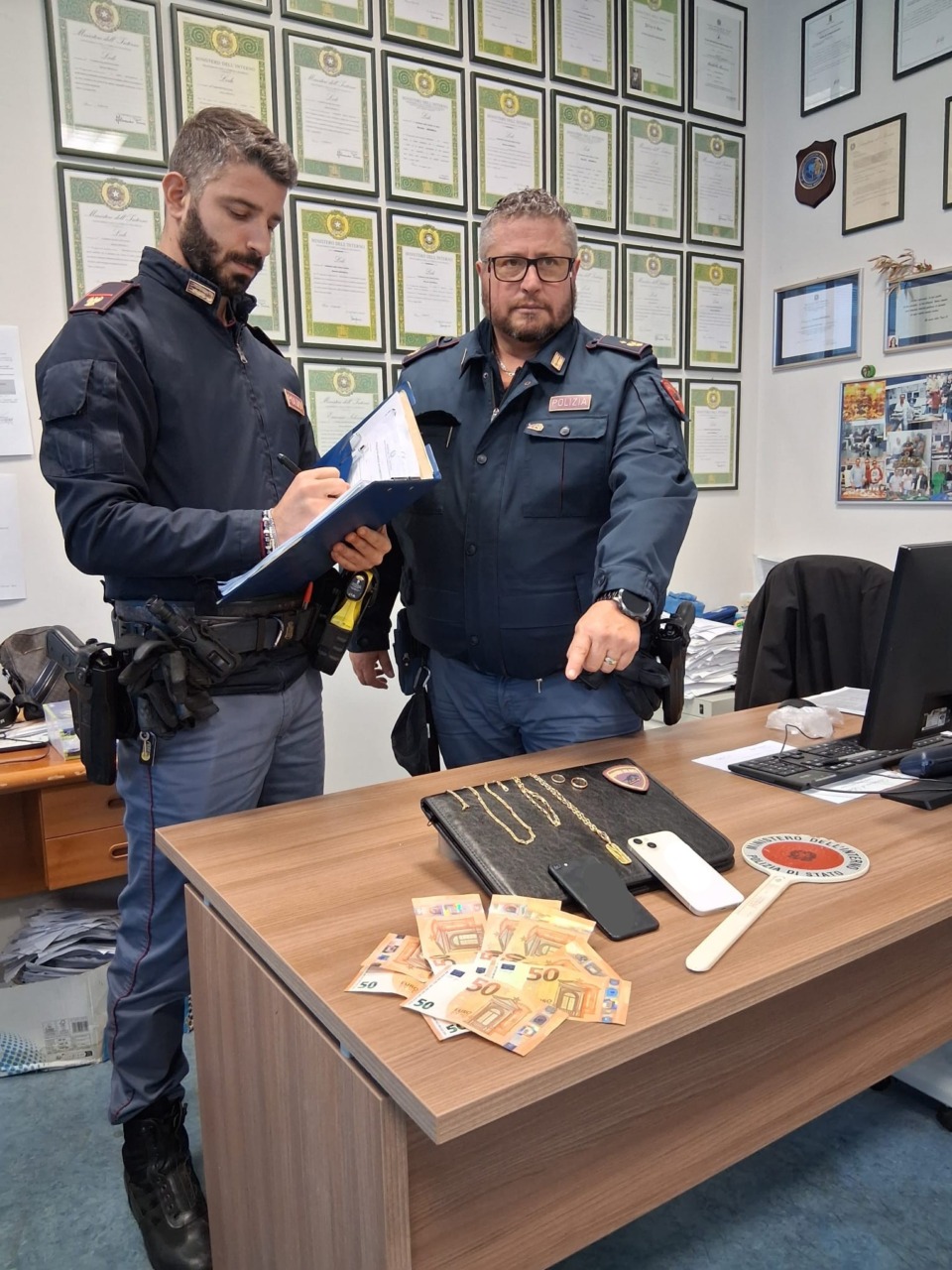 Finto Carabiniere truffava gli anziani, arrestato dalla Polizia