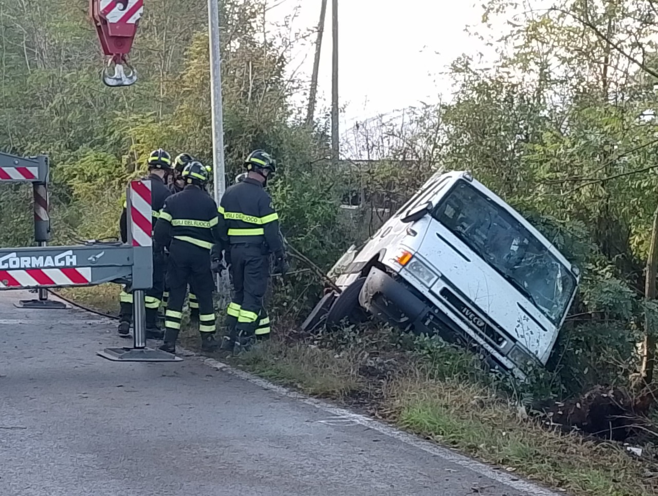 Schianto in via del Piccarello, morto un uomo di 56 anni. LE IMMAGINI