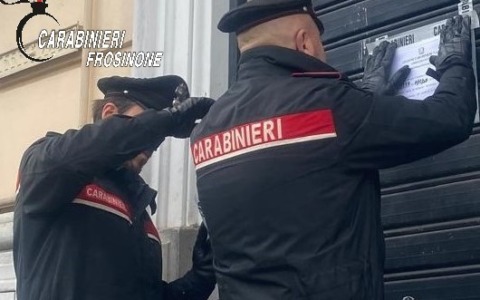 Violenza e droga, sospesa una Sala Giochi