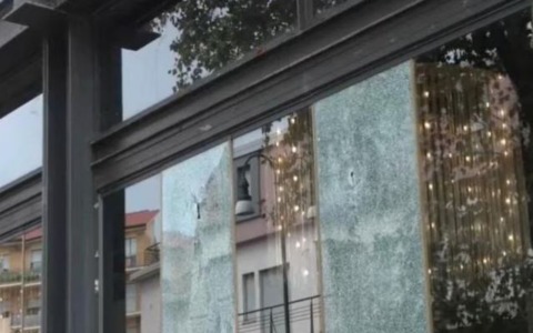 Spari al bar Minotti, arrestate due persone