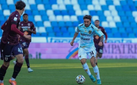 Il Frosinone vince in casa della Reggiana (0-1) ed è secondo solitario