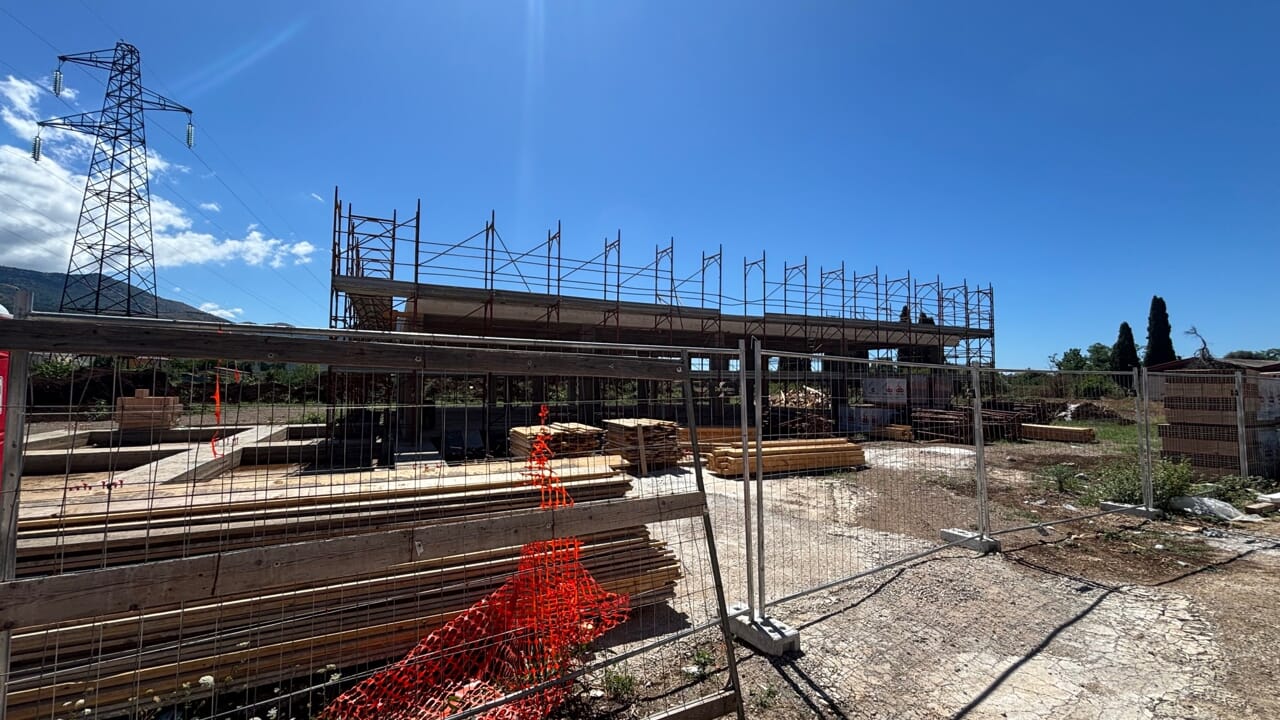 Comune, approvato il piano delle opere pubbliche: priorità alle strade e marciapiedi