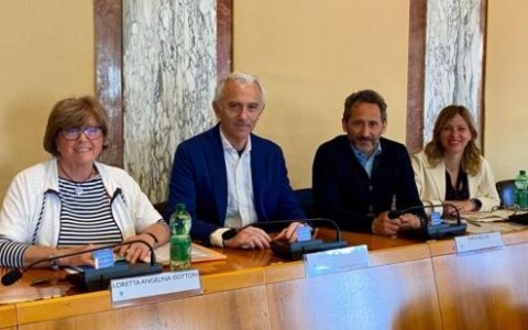 Bomba in viale Kennedy, LBC: “Latina sprofonda nel baratro della paura e a farne le spese sono le cittadine e i cittadini”