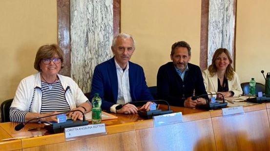 Bomba in viale Kennedy, LBC: “Latina sprofonda nel baratro della paura e a farne le spese sono le cittadine e i cittadini”