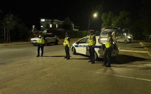 Alla guida di un’auto sequestrata e senza patente, multa di 7 mila euro