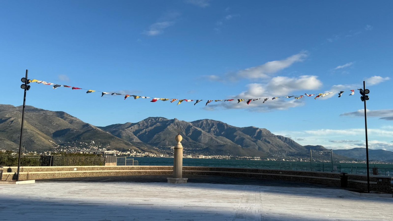 Riconsegna alla Città la Nuova Piazza delle Capitanerie di Porto