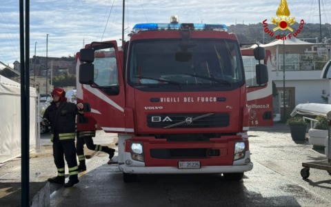 Perdita di acido da un depuratore di via Agnone, l’intervento dei Vigili del Fuoco