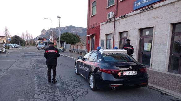 Giovane nigeriano viveva nei locali della stazione, affidato ai servizi sociali