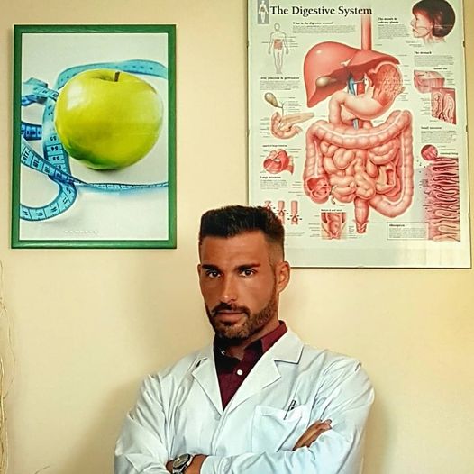 Feste senza eccessi? I consigli del nutrizionista per godersi il cibo con equilibrio