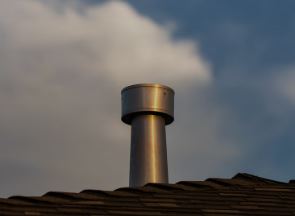 Canna fumaria abusiva, denunciata la titolare di un ristorante