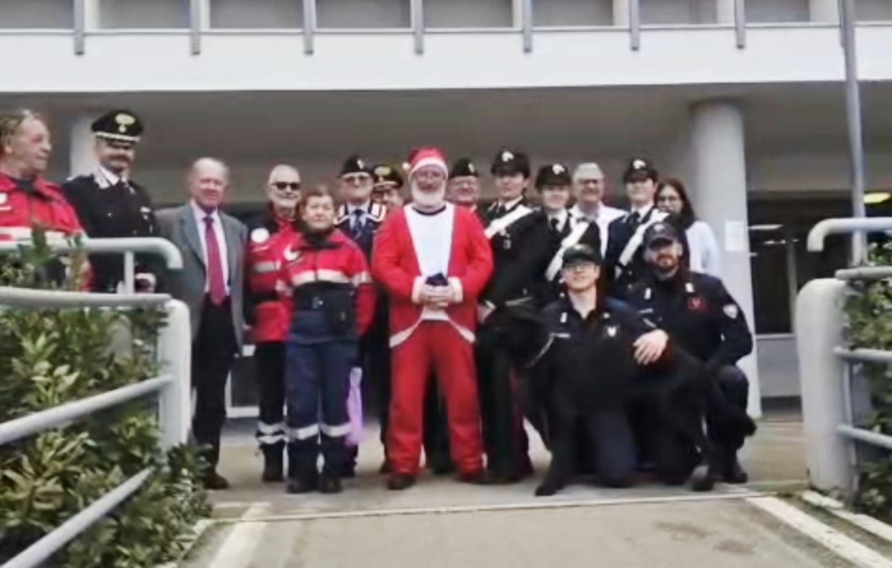 I Carabinieri hanno visitato il reparto di pediatria dell’ospedale Goretti