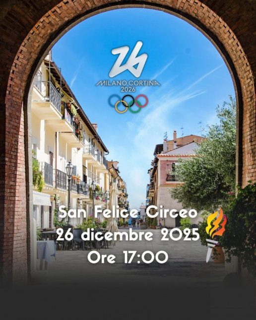 Il passaggio della Fiaccola Olimpica nel centro storico