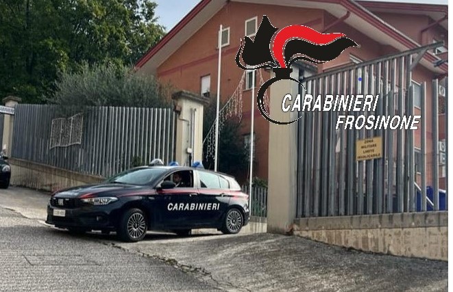 Furto in un bar, due denunciati dai Carabinieri