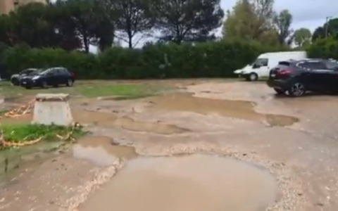 Quartiere Q4, protestano i residenti della zona delle Vele