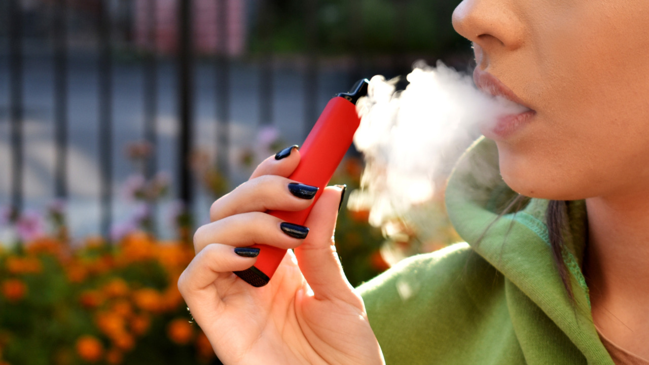 Fumo e giovani: un allarme per la salute oltre l’immagine