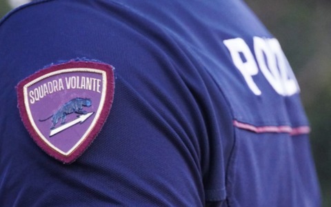 Controlli della Polizia, segnalato un uomo trovato in possesso di cocaina