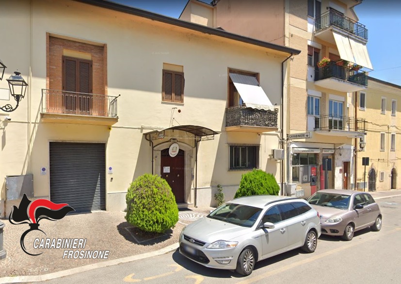 Coppia trovata in possesso di denaro di dubbia provenienza, denunciato l’uomo