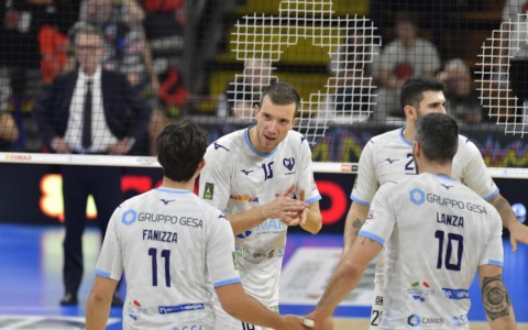 Cisterna, S.Stefano con i campioni del Mondo di Perugia