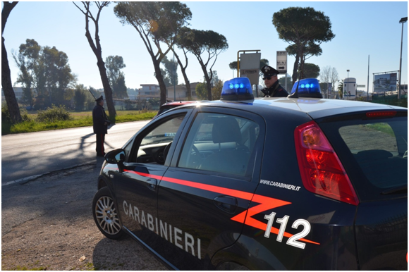 Arrestano un 63enne condannato per minacce e detenzione di armi