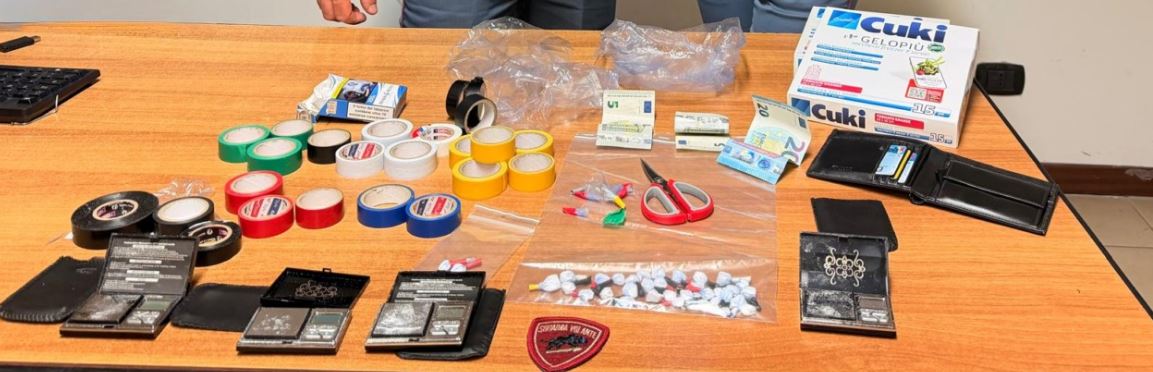 Sorpreso a cedere cocaina, arrestato dalla Polizia un giovane di 29 anni