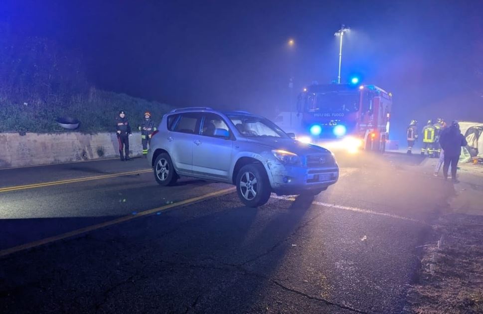 Scontro tra auto, gravi due donne
