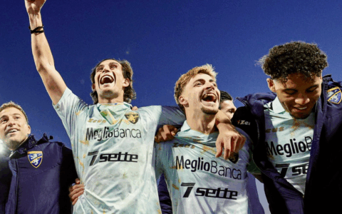 Il Frosinone prepara la sfida di lunedì contro la Juve Stabia