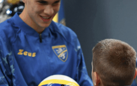 Frosinone, la grande festa con i tifosi