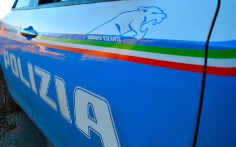Controlli intensificati portano alla denuncia di un giovane per ricettazione