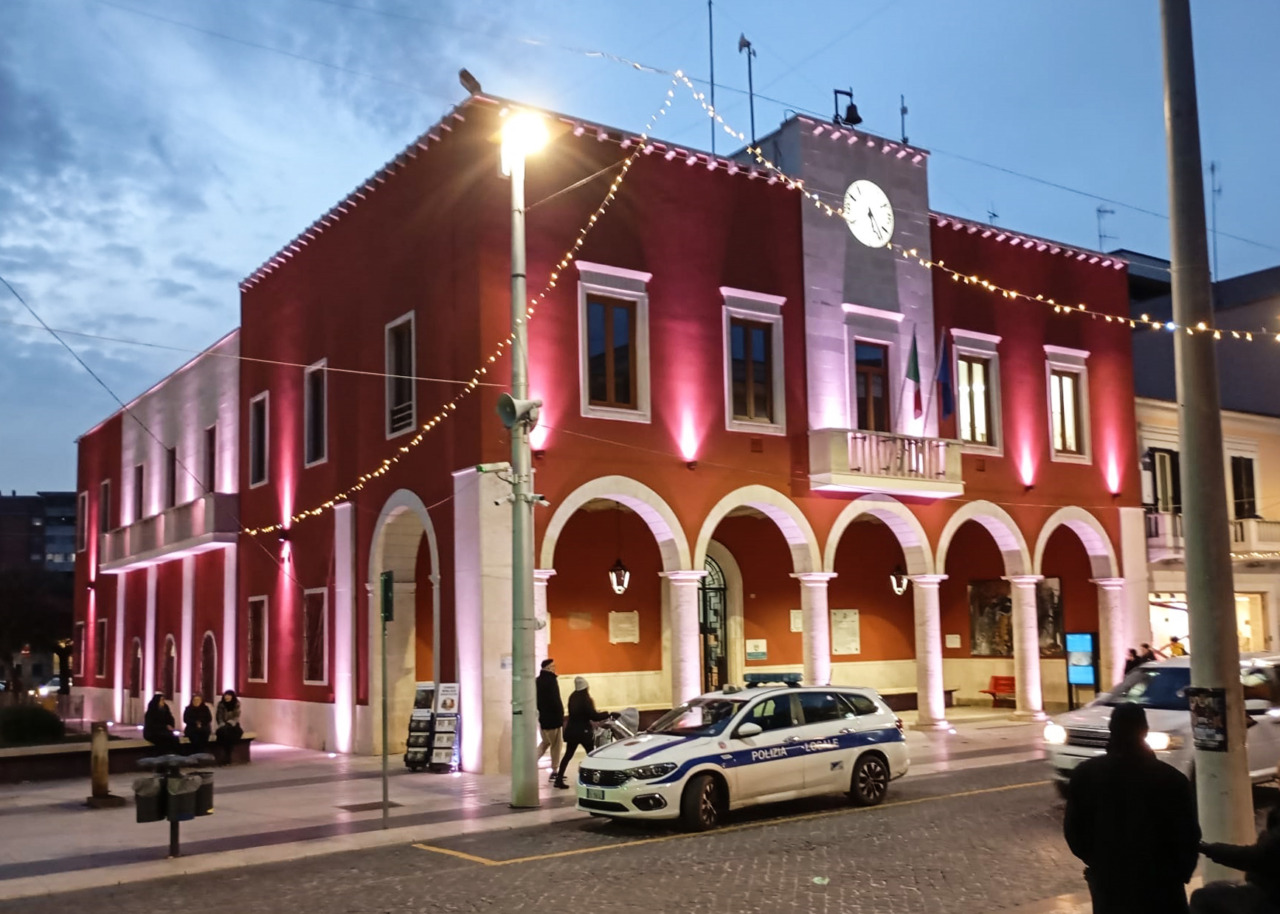 Nuova illuminazione per l’ex Palazzo Comunale
