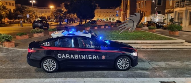 “Alto Impatto”, due denunce dei Carabinieri. Fermata una donna con un coltello a serramanico