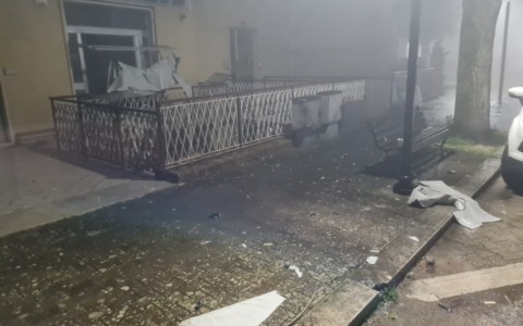 Assalto con esplosivo al bancomat della Popolare del Cassinate, secondo colpo in pochi giorni