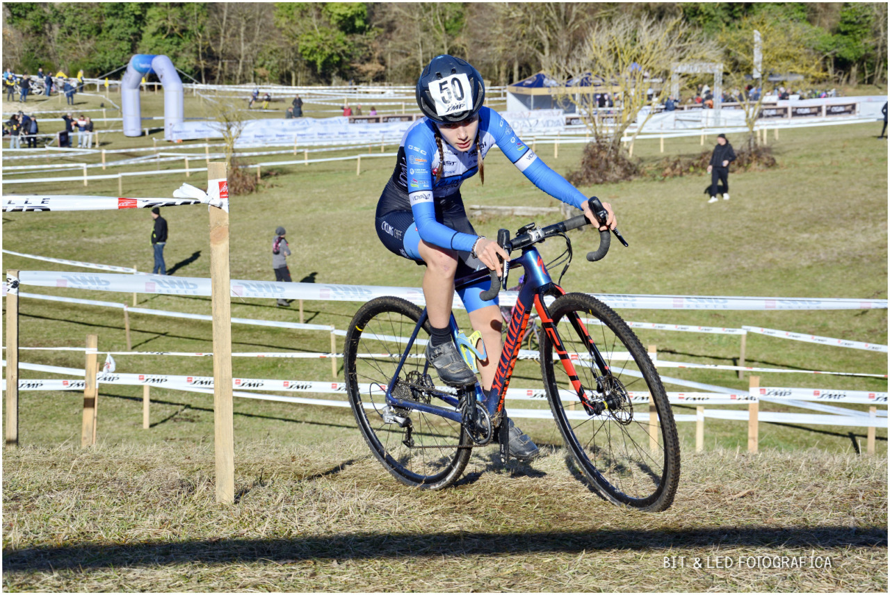 Trionfo del Cycling Racing Team al Mediterraneo Cross
