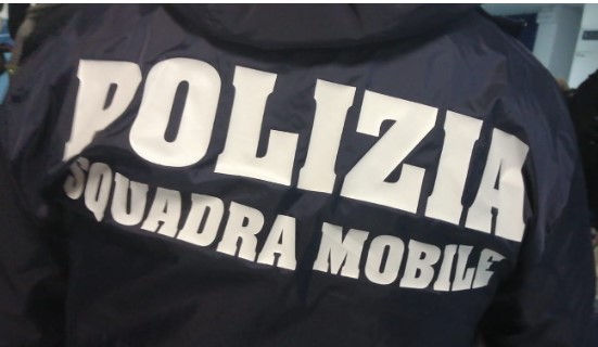 Spaccio di droga, denunciato un uomo. L’intervento della squadra cinofili